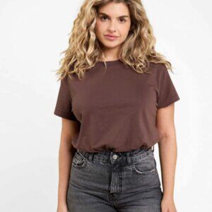 nuuds Everyday Tee Shirt Body Suit sz Large in color Coffee